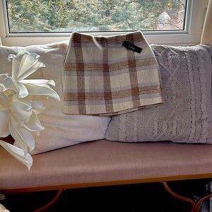 Wool flannel skirt size M cream color